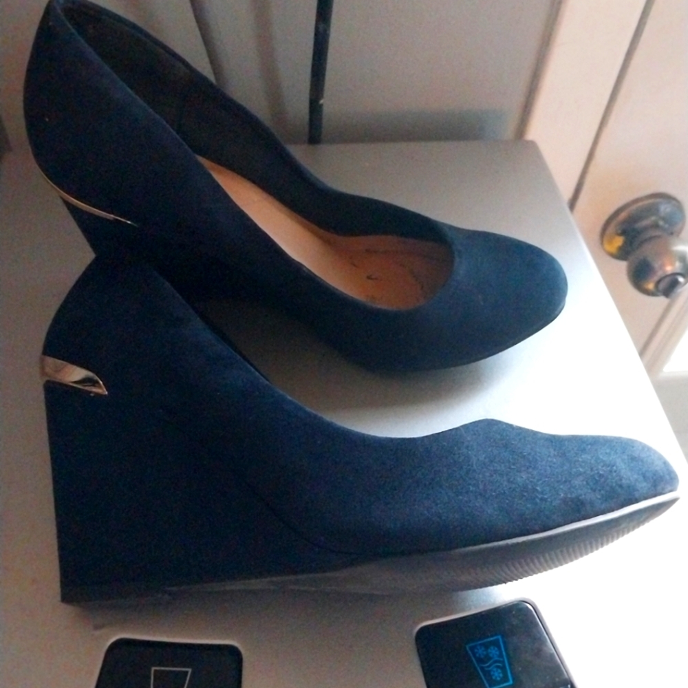 Platform shoes marine blue size 6